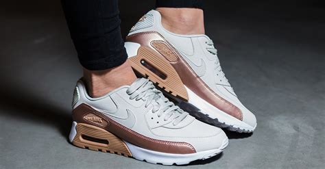 nieuwe nike schoenen dames|nike y2k sneakers dames.